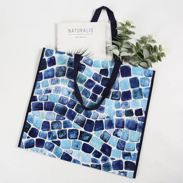 Promotional eco-friendly recycled non woven packaging bag with custom pattern - Image 2